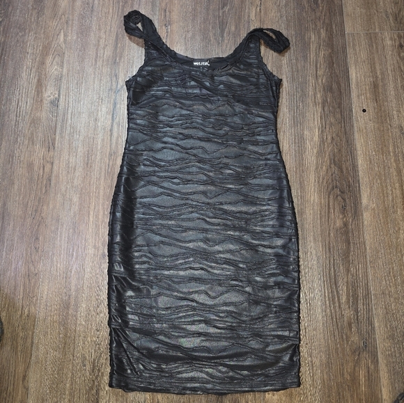 Wet Seal Black Textured Bodycon Dress – Size M - Picture 11 of 12